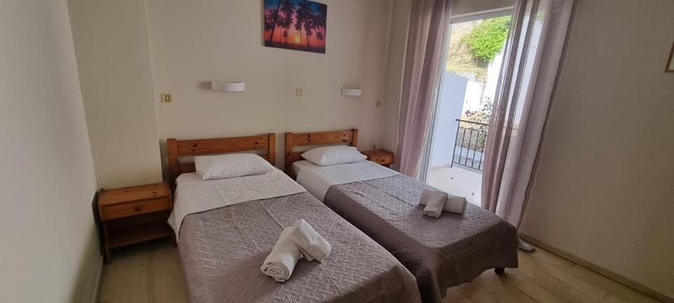 Апарт готель Ionian Mare Агіос Іоанніс Перістеріон Екстер'єр фото